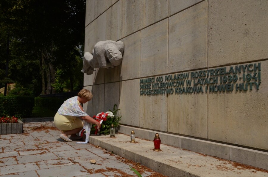 Upamiętnienie ofiar zbiorowych egzekucji na terenie Fortu 49 „Krzesławice” w Krakowie - fot. Żaneta Wierzgacz (IPN)