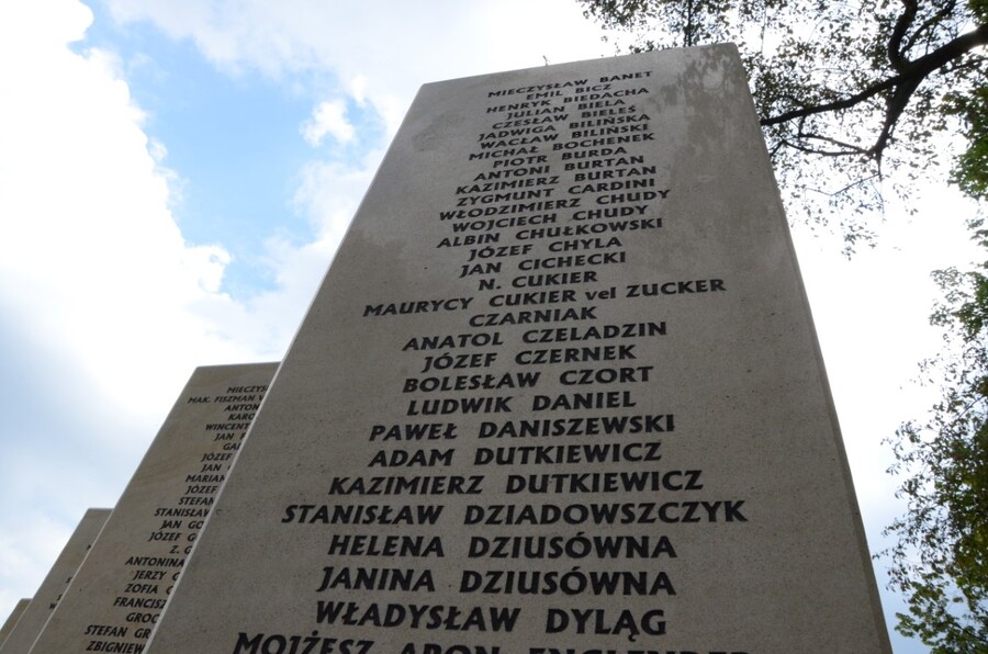 Upamiętnienie ofiar zbiorowych egzekucji na terenie Fortu 49 „Krzesławice” w Krakowie - fot. Żaneta Wierzgacz (IPN)