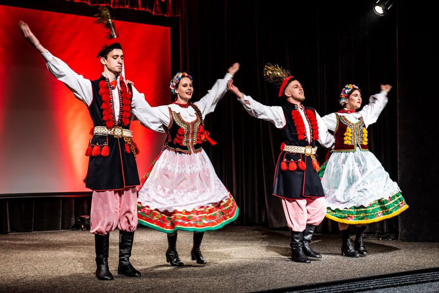 Prezesi IPN oraz Zastępca Dyrektora odznaczeni ryngrafem 400-lecia obecności Zakonu Mniszek Dominikańskich w Krakowie na Gródku - fot. Agnieszka Masłowska (IPN)