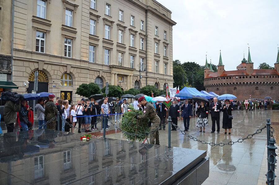 Krakowskie uroczystości w 77. rocznicę wybuchu powstania warszawskiego. Fot. Janusz Ślęzak (IPN)
