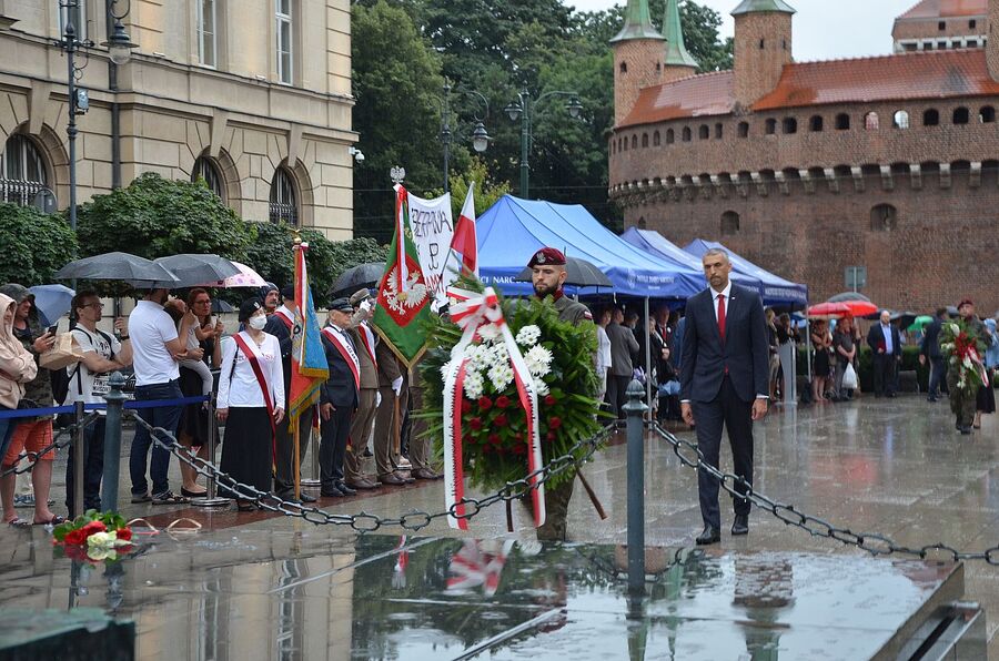 Krakowskie uroczystości w 77. rocznicę wybuchu powstania warszawskiego. Fot. Janusz Ślęzak (IPN)