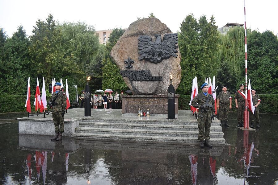 W Kielcach upamiętniono 77. rocznicę wybuchu powstania warszawskiego. Fot. Jakub Mularczyk (IPN)