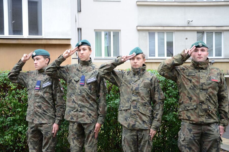 Uczestnicy 56. Marszu Szlakiem I Kompanii Kadrowej wyruszyli na trasę. Fot. Janusz Ślęzak (IPN)