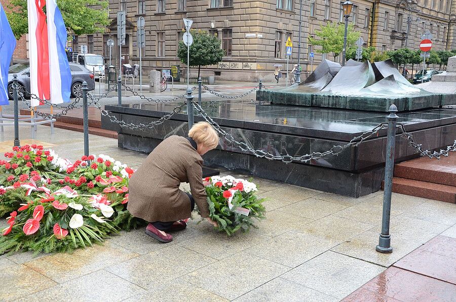 Uczestnicy 56. Marszu Szlakiem I Kompanii Kadrowej wyruszyli na trasę. Fot. Janusz Ślęzak (IPN)