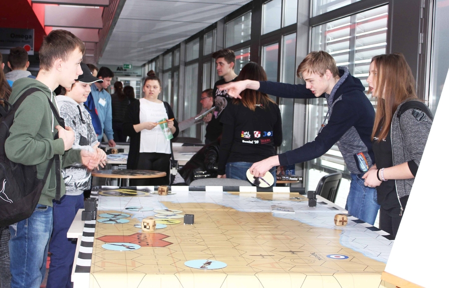 Delegatura IPN w Kielcach na Giełdzie Szkół i Uczelni 