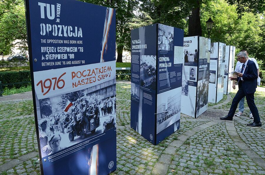 Wystawa „Tu rodziła się opozycja” na Plantach w Krakowie. Fot. Janusz Ślęzak (IPN)