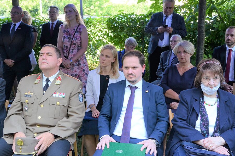 Odsłonięcie pomnika Pála Telekiego w Krakowie. Fot. Janusz Ślęzak (IPN)