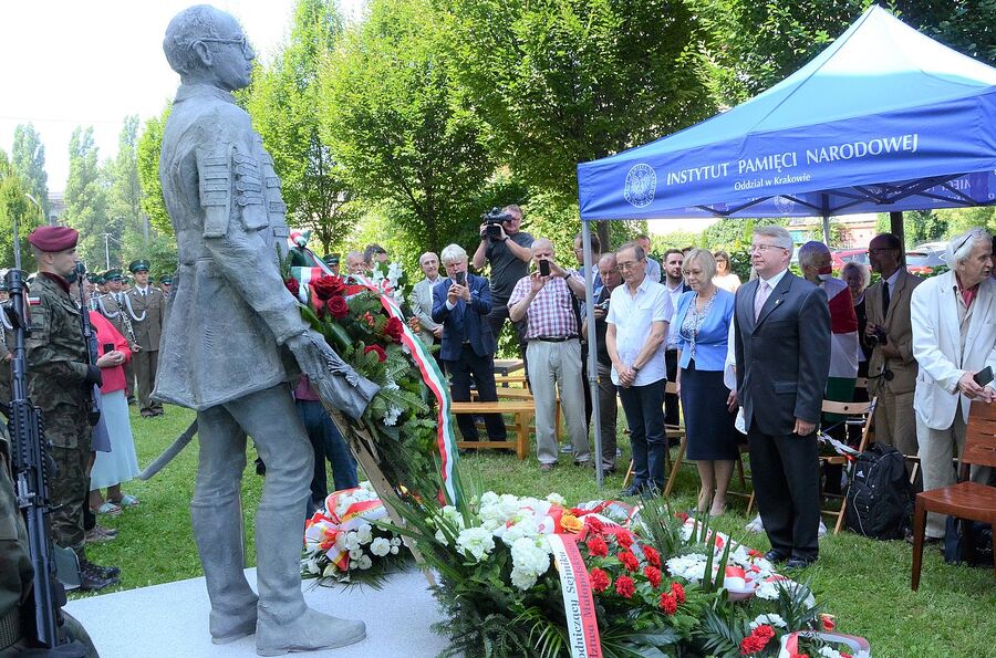 Odsłonięcie pomnika Pála Telekiego w Krakowie. Fot. Janusz Ślęzak (IPN)