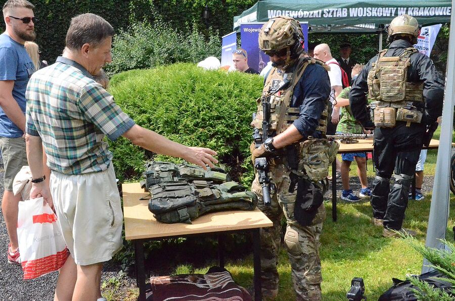 Piknik wojskowy w Krakowie. Fot. Janusz Ślęzak (IPN)
