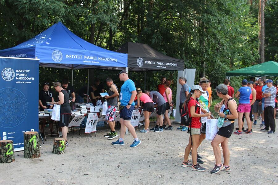 Bieg Tropem Wilczym w Rabsztynie. Fot. IPN