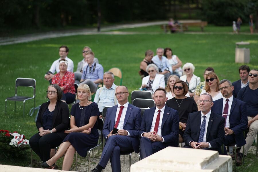 W Nagłowicach upamiętniono Pawła Jasienicę. Fot. Michał Zawisza (IPN)