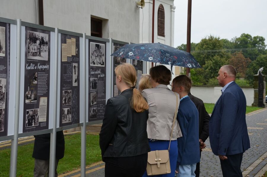 Uroczystości w Mircu, w 45. rocznicę śmierci ks. Romana Kotlarza. Fot. Katarzyna Pronobis (IPN)