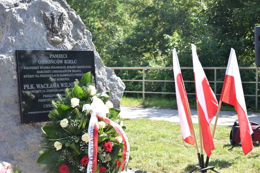 Upamiętniono żołnierzy i ludność cywilną walczących w obronie Kielc - fot. Katarzyna Pronobis (IPN Kielce)