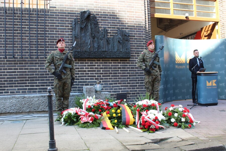 Kraków uczcił pamięć ofiar Gestapo - fot. Żaneta Wierzgacz (IPN Kraków)