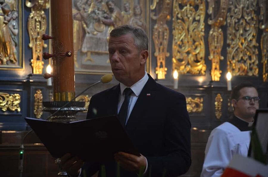 Uroczystości pogrzebowe ks. Gurgacza, Ryszarda Kłaputa i ppor. Zajączkowskiego. Fot. Janusz Ślęzak (IPN)