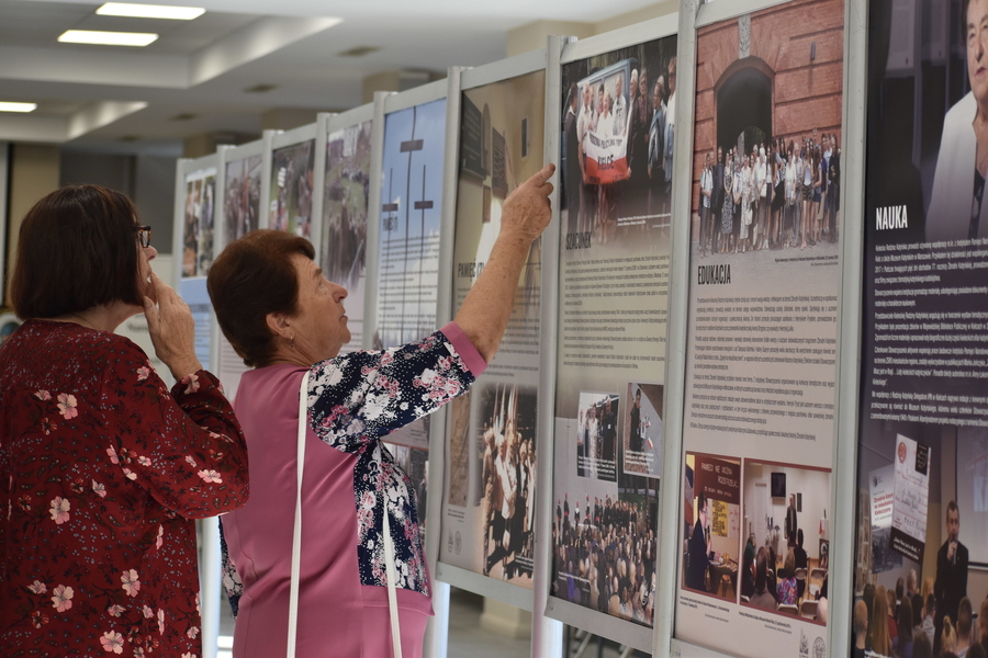 Otwarcie wystawy „Na straży pamięci. 30 lat Stowarzyszenia Kielecka Rodzina Katyńska” - fot. Katarzyna Pronobis (IPN)