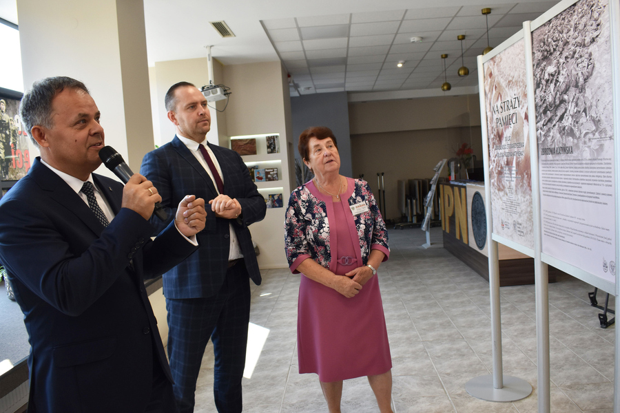 Otwarcie wystawy „Na straży pamięci. 30 lat Stowarzyszenia Kielecka Rodzina Katyńska” - fot. Katarzyna Pronobis (IPN)