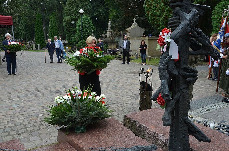 82. rocznica agresji Związku Sowieckiego na Polskę. Uroczystość na cmentarzu Rakowickim. Fot. Janusz Ślęzak (IPN)