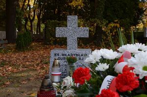 Grób ks. Władysława Gurgacza na cmentarzu Rakowickim. Fot. Janusz Ślęzak (IPN)