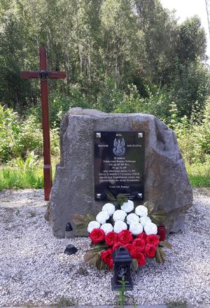 Pomnik w Lekominie poświęcony żołnierzom WP z Grupy „Kielce”