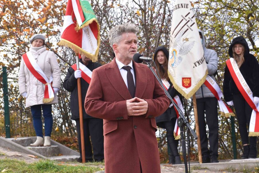 Na kieleckiej Kadzielni odsłonięto pomnik Matki Polki Sybiraczki. Fot. Katarzyna Pronobis (IPN)