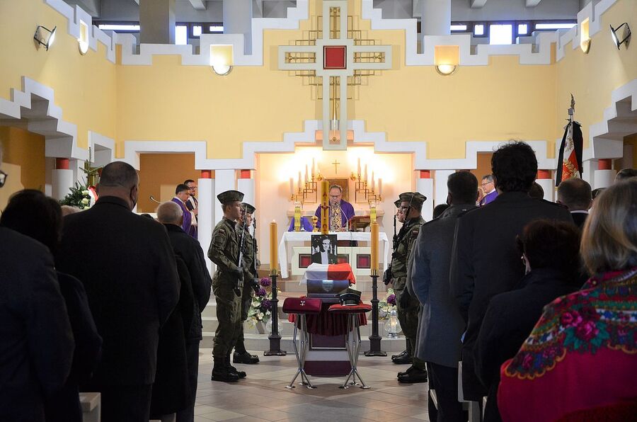 Uroczystości pogrzebowe Mieczysława Zaręby w Wadowicach. Fot. Janusz Ślęzak (IPN)