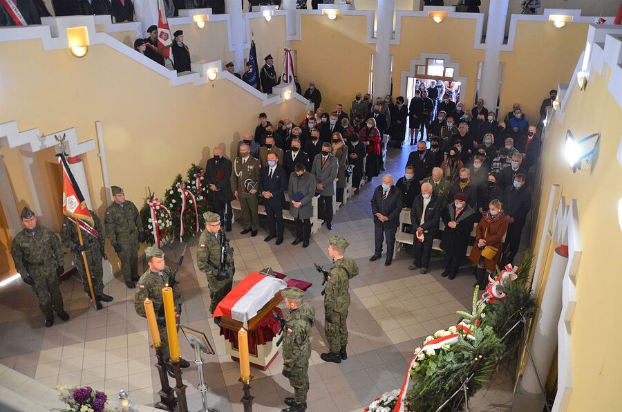 Uroczystości pogrzebowe Mieczysława Zaręby w Wadowicach. Fot. Janusz Ślęzak (IPN)