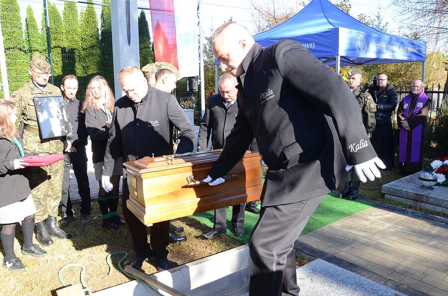 Uroczystości pogrzebowe Mieczysława Zaręby w Wadowicach. Fot. Janusz Ślęzak (IPN)