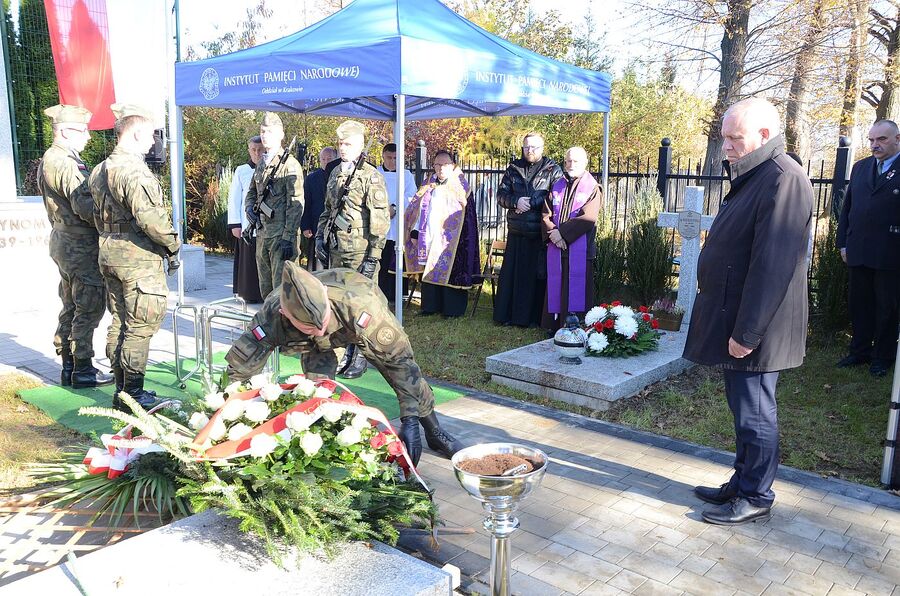 Uroczystości pogrzebowe Mieczysława Zaręby w Wadowicach. Fot. Janusz Ślęzak (IPN)
