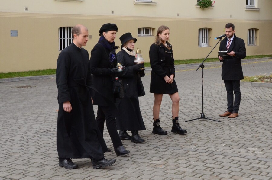 Uroczystości w 82. rocznicę aresztowania jezuitów z kolegium krakowskiego - fot. Żaneta Wierzgacz (IPN)