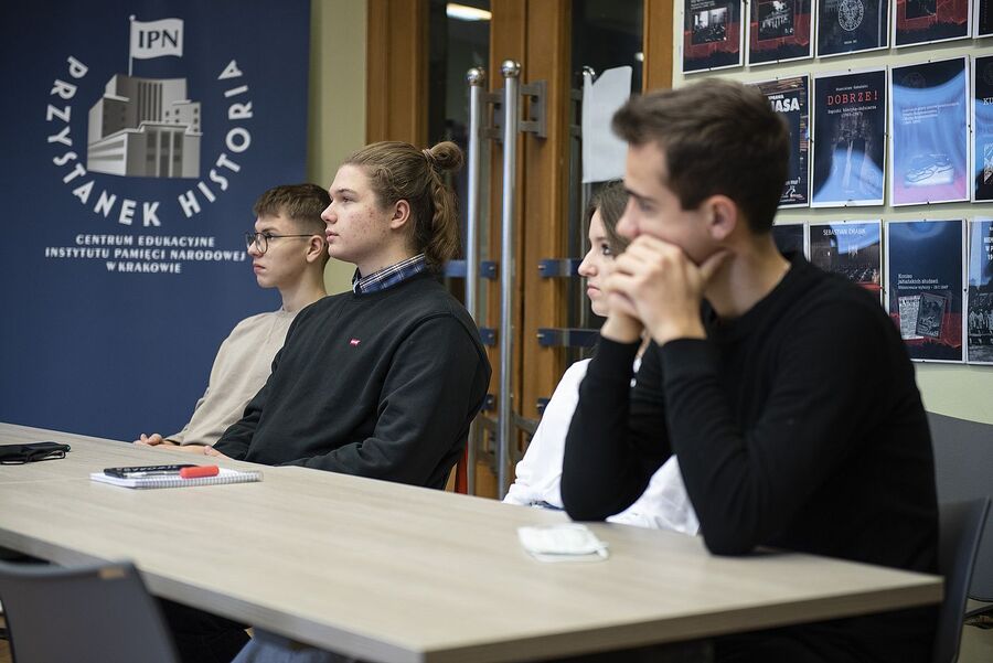 Panel warsztatowy na temat stanu wojennego. Fot. Agnieszka Masłowska (IPN)