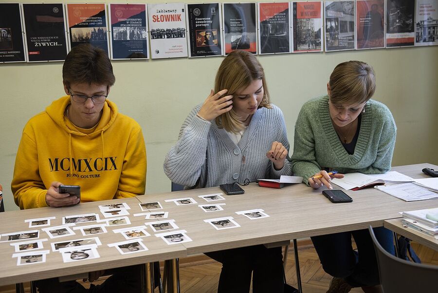 Panel warsztatowy na temat stanu wojennego. Fot. Agnieszka Masłowska (IPN)