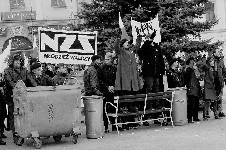 Rekonstrukcja historyczna „ZOMO znów na ulicach Bochni”. Fot. Filip Musiał (IPN)