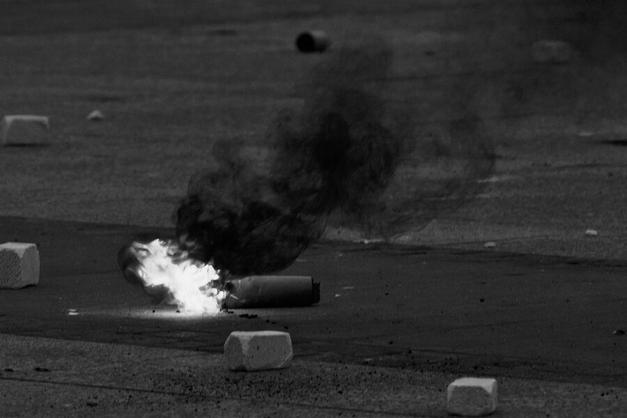 Rekonstrukcja historyczna „ZOMO znów na ulicach Bochni”. Fot. Filip Musiał (IPN)