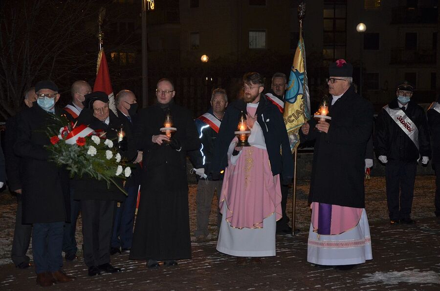 Uroczystości w Tarnowie w przeddzień 40. rocznicy wprowadzenia stanu wojennego. Fot. Janusz Ślęzak (IPN)