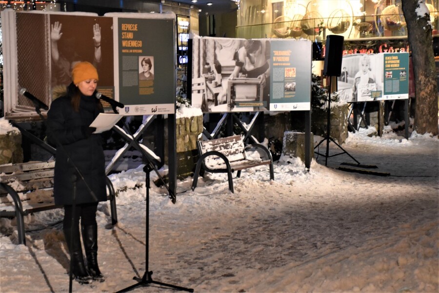 Otwarcie wystawy IPN „Stan wojenny 1981-1983” na Krupówkach. Fot. Marcin Chorązki (IPN)