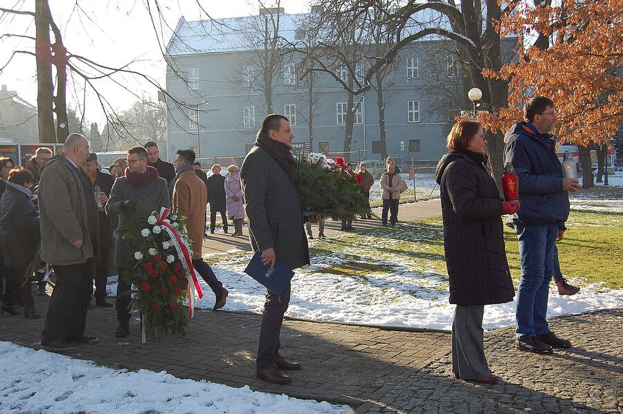 40. rocznica wprowadzenia stanu wojennego. Uroczystości w Wadowicach. Fot. Mariola Balon (IPN)