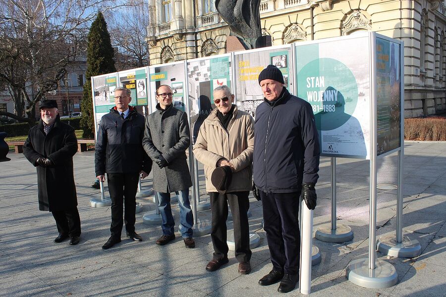 40. rocznica wprowadzenia stanu wojennego. Uroczystości w Nowym Sączu. Fot. Jan Wnuk (IPN)