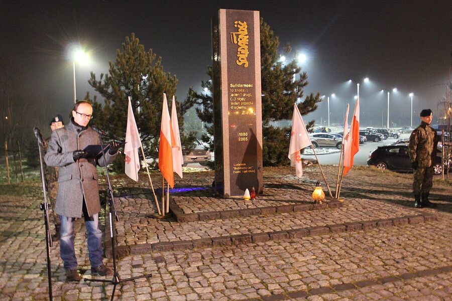 40. rocznica wprowadzenia stanu wojennego. Uroczystości w Nowym Sączu. Fot. Jan Wnuk (IPN)