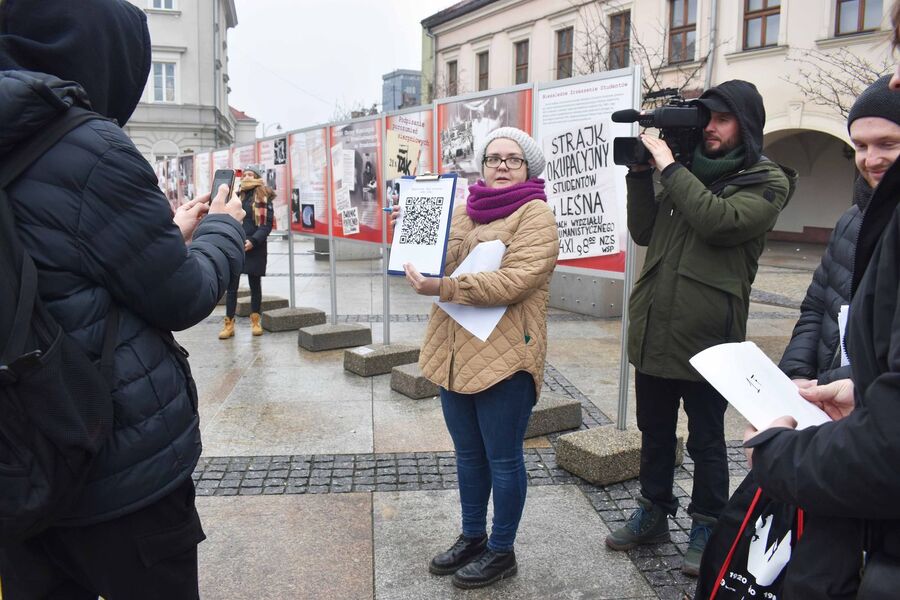 Gra miejska „Spacerniak” w Kielcach. Fot. Katarzyna Pronobis (IPN)