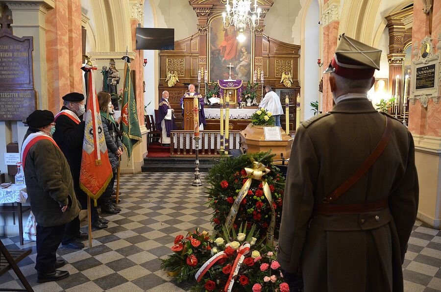 Pochowano Bolesława Stefana, prezesa krakowskiego oddziału Związku Żołnierzy BCh. Fot. Janusz Ślęzak (IPN)