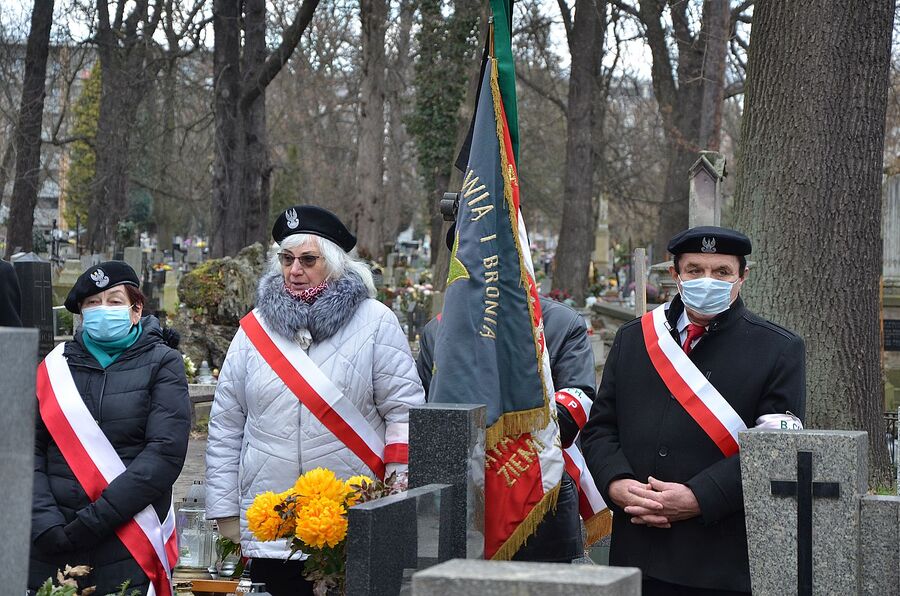 Pochowano Bolesława Stefana, prezesa krakowskiego oddziału Związku Żołnierzy BCh. Fot. Janusz Ślęzak (IPN)