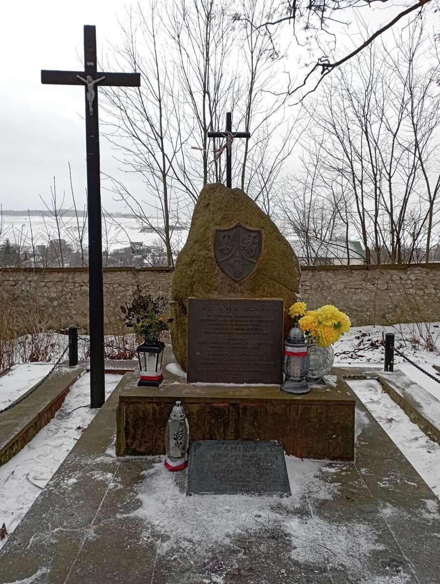 Grób powstańców styczniowych w Imbramowicach. Fot. IPN