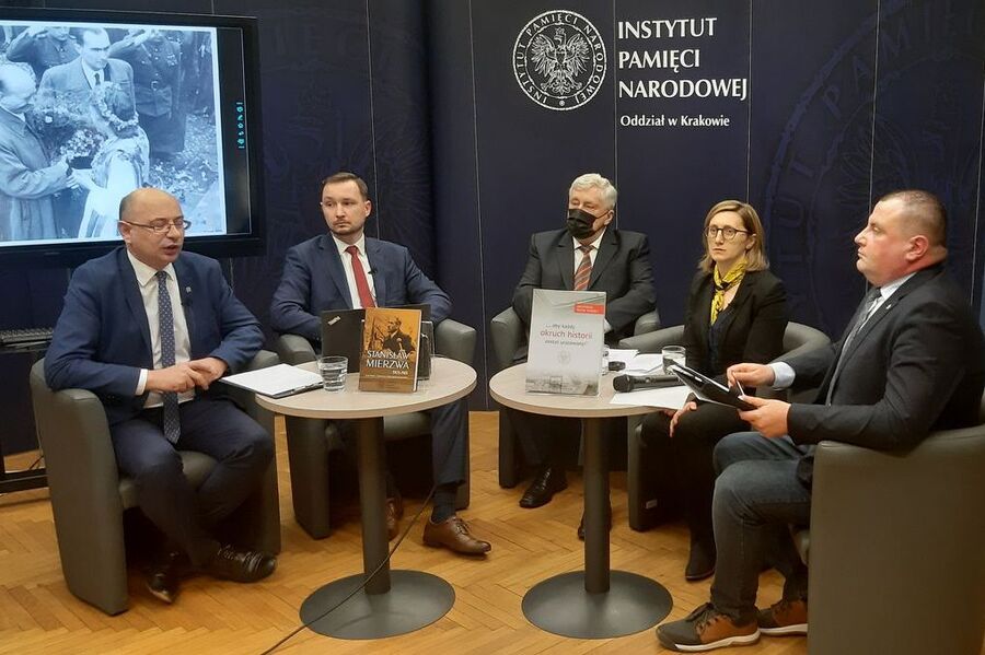 Historia ruchu ludowego na zdjęciach z archiwum Stanisława Mierzwy. „Archiwalna środa” online w Krakowie. Fot. IPN