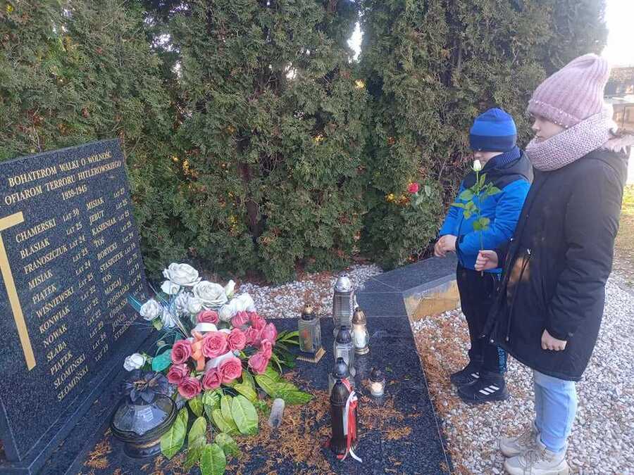 SP im. Jana Pawła II w Łoniowie