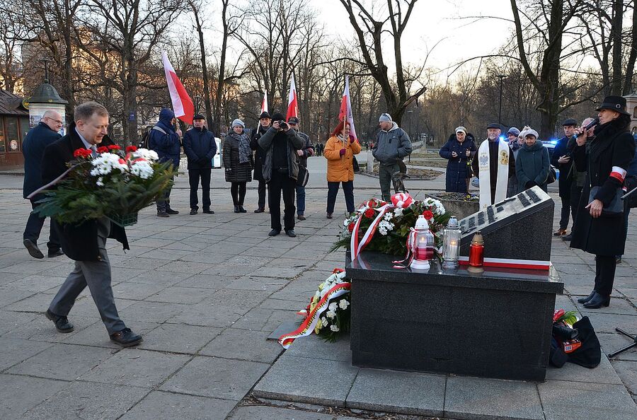 Uroczystość na pl. Inwalidów w Krakowie. Fot. Janusz Ślęzak (IPN)