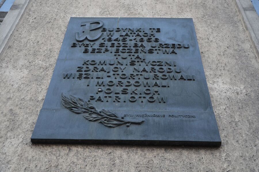 Uroczystość na pl. Inwalidów w Krakowie. Fot. Janusz Ślęzak (IPN)