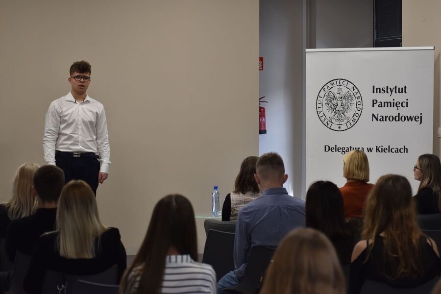 Półfinał konkursu „W kręgu poezji i prozy lagrowej więźniarek KL Ravensbrück”. Fot. Jakub Mularczyk (IPN)