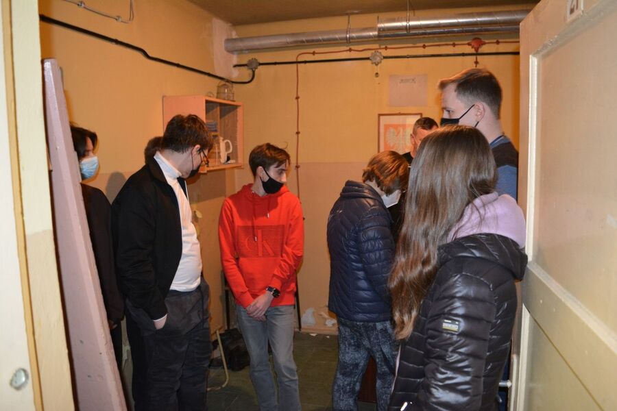 Lekcja archiwalna w Delegaturze IPN w Kielcach. Fot. IPN