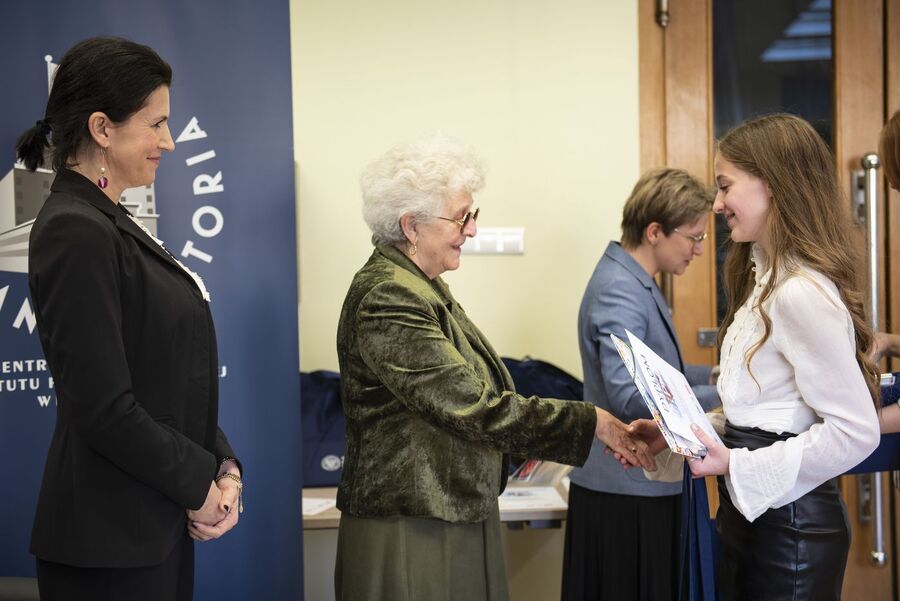 Krakowski półfinał konkursu „W kręgu poezji i prozy lagrowej więźniarek KL Ravensbrück”. Fot. Agnieszka Masłowska (IPN)